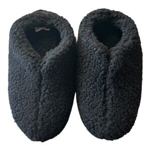 Victoria's Secret Pink Closed Toe Faux Fur  Slipper P Signature Logo S 5-6 New